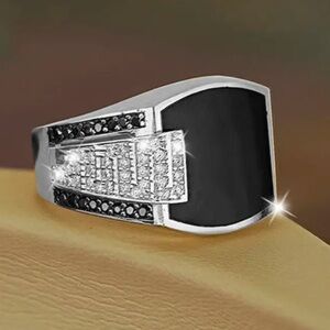 Amazing Cocktail Ring by QQ Jewelry